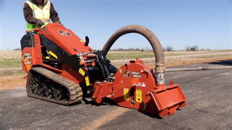 Ditch Witch vs. Traditional Trenchers: Which Is More Efficient?